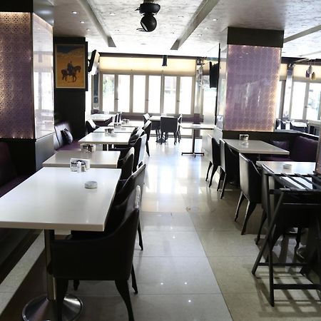 Duroy Hotel Beirut Esterno foto