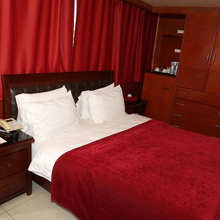Duroy Hotel Beirut Esterno foto
