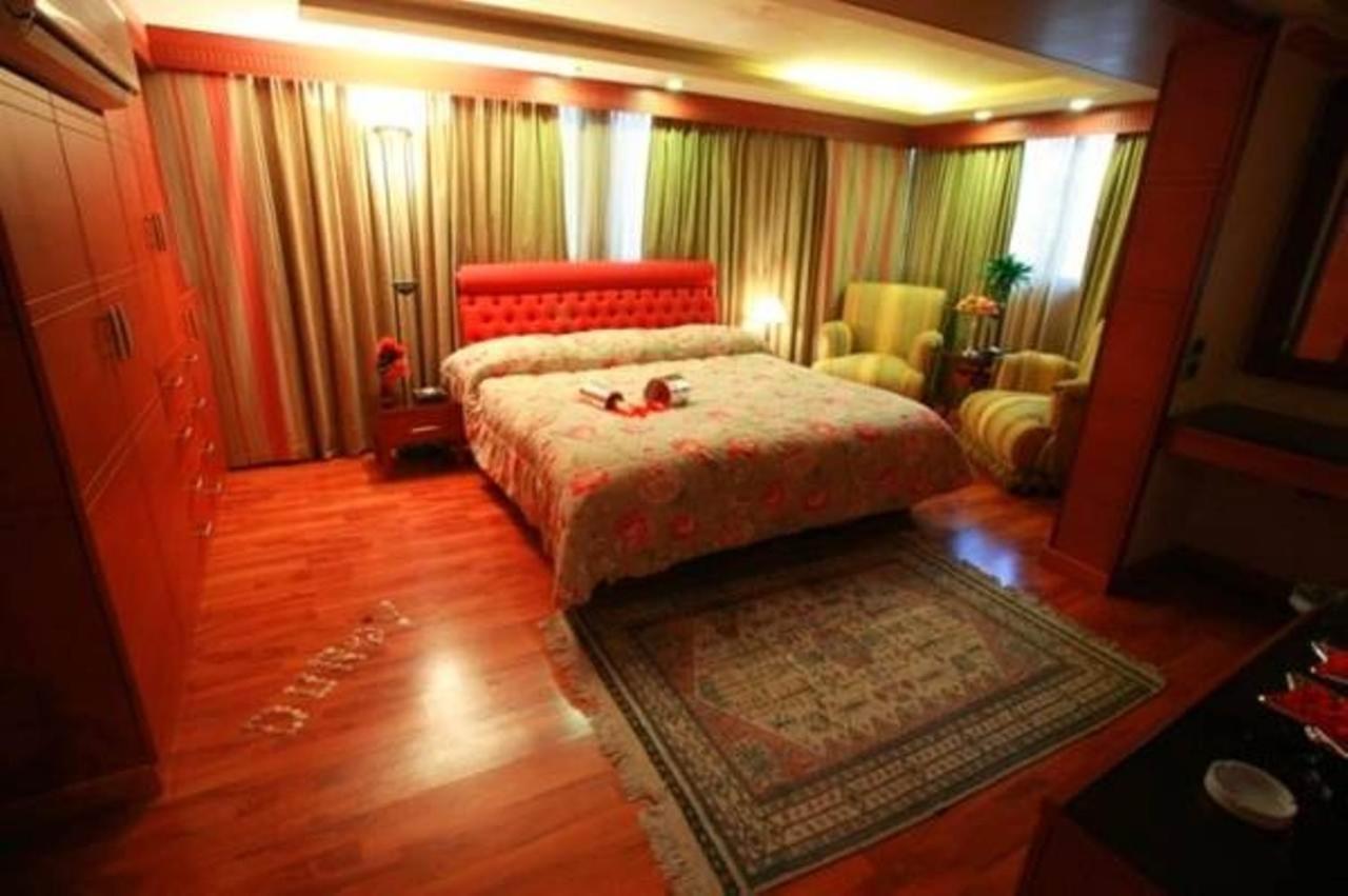 Duroy Hotel Beirut Esterno foto