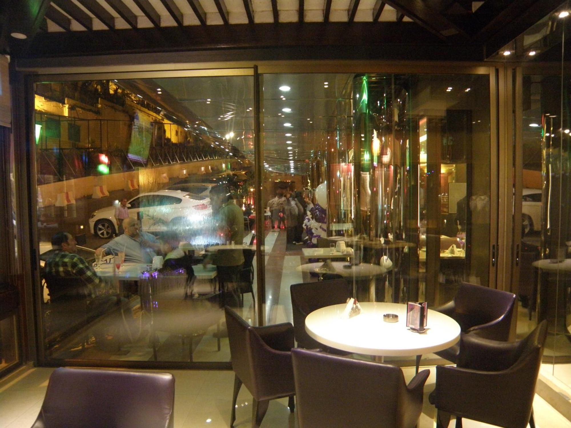 Duroy Hotel Beirut Esterno foto