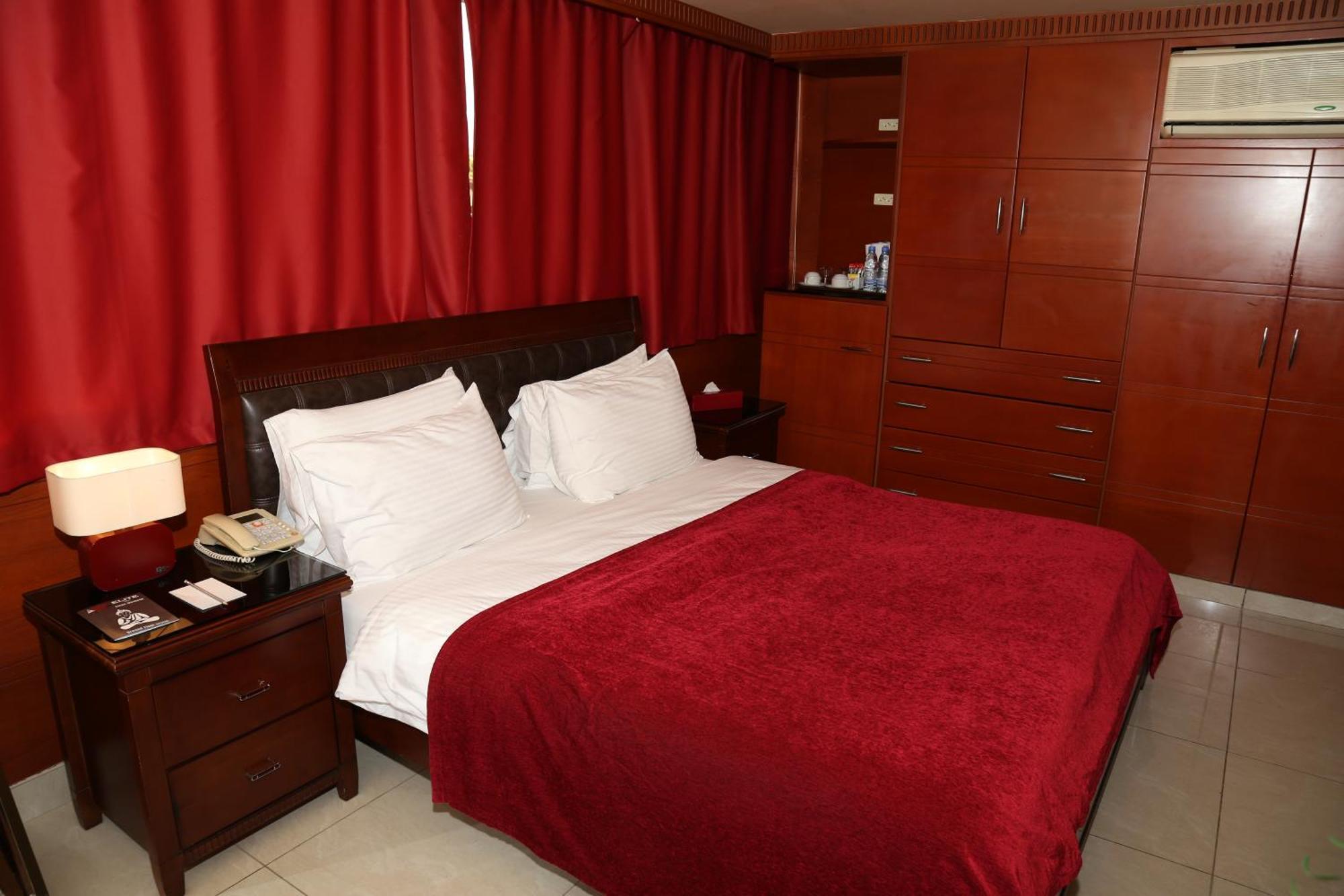 Duroy Hotel Beirut Esterno foto